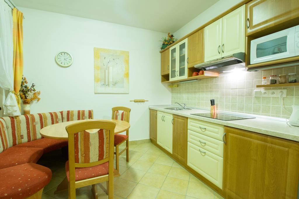 Vila Helena - Apartment Helena 2 Ruzomberok Quarto foto